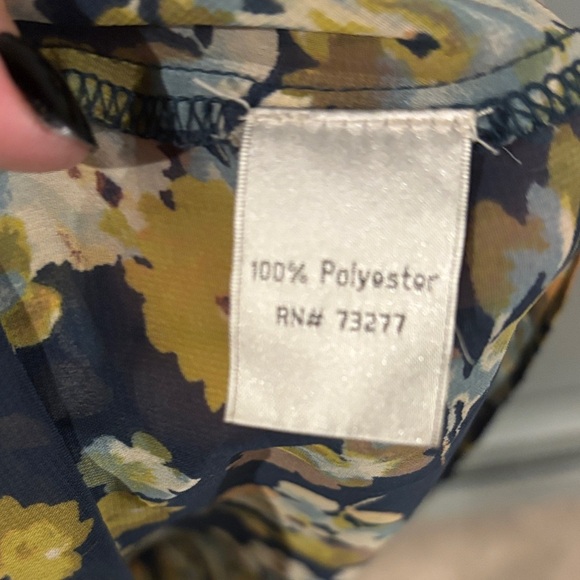 LC Lauren Conrad Navy Floral Women's Top - Picture 4 of 8